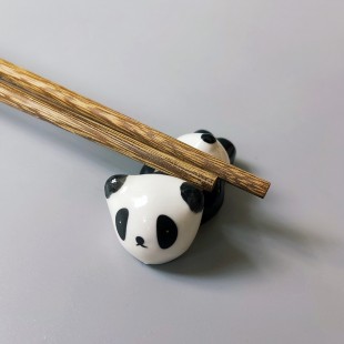 Керамічна підставка для паличок Панда